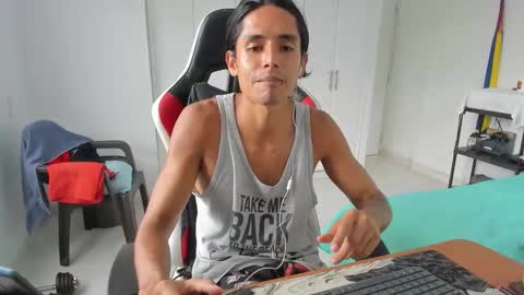 Snapshot of dantedecentralized chatting on 24, 11, 2025 X Dante7373574 online show from 24, 11, 2025