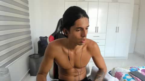 Snapshot of dantedecentralized chatting on 15, 12, 2025 X Dante7373574 online show from 15, 12, 2025