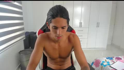 Snapshot of dantedecentralized chatting on 16, 12, 2025 X Dante7373574 online show from 16, 12, 2025