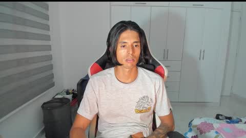 Snapshot of dantedecentralized chatting on 21, 12, 2025 X Dante7373574 online show from 21, 12, 2025