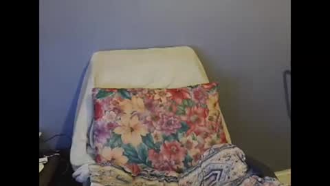 Snapshot of dantehot82 chatting on 11, 1, 2025 dantehot82 online show from 11, 1, 2025