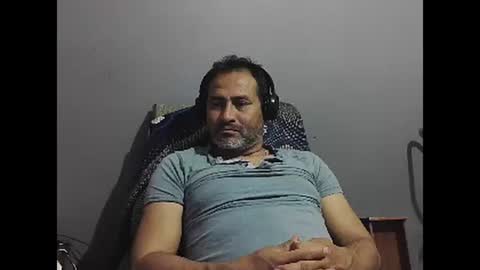 Snapshot of dantehot82 chatting on 25, 1, 2025 dantehot82 online show from 25, 1, 2025