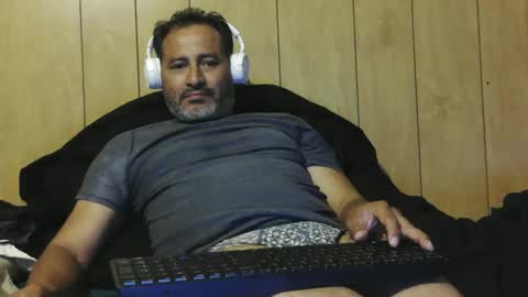 Snapshot of dantehot82 chatting on 6, 10, 2025 dantehot82 online show from 6, 10, 2025