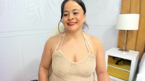 Daphne online show from 11, 2, 2025