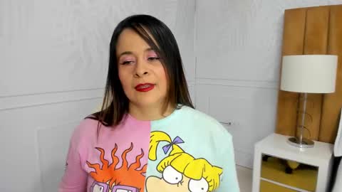 Daphne online show from 20, 2, 2025