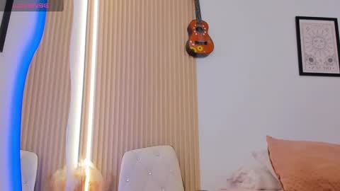 Antonella Mora online show from 4, 12, 2024