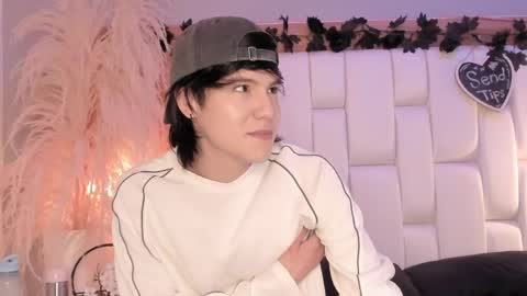 daphne_and_roger online show from 25, 4, 2026