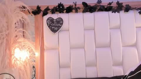 daphne_and_roger online show from 28, 4, 2026