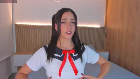 Snapshot of daphne_cooper1 chatting on 21, 10, 2025 daphne_cooper1 online show from 21, 10, 2025