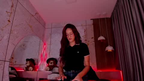 Daphne online show from 8, 2, 2025