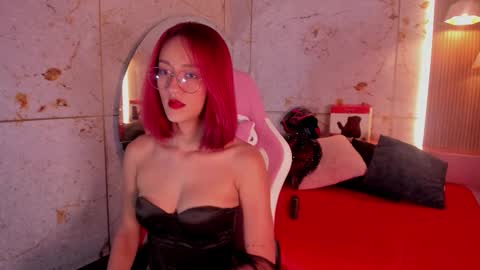 Daphne online show from 7, 10, 2025