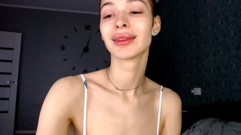 Snapshot of daphne_darkthorn chatting on 20, 12, 2025 Daphne Darkthorn online show from 20, 12, 2025