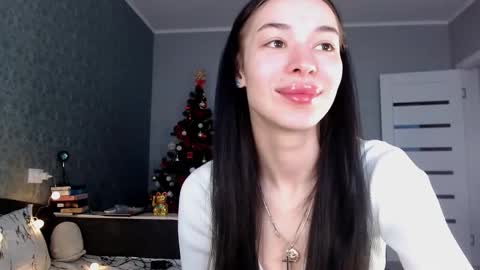 Snapshot of daphne_darkthorn chatting on 8, 1, 2026 Daphne Darkthorn online show from 8, 1, 2026