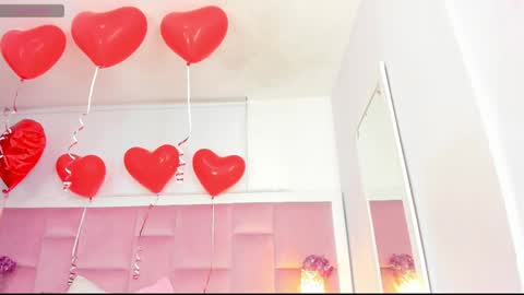 Daphne online show from 13, 2, 2025