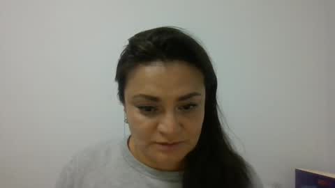 Snapshot of dapnne24 chatting on 5, 3, 2025 dapnne online show from 5, 3, 2025