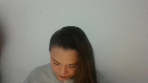 Snapshot of dapnne24 chatting on 14, 10, 2025 dapnne online show from 14, 10, 2025