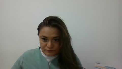 Snapshot of dapnne24 chatting on 24, 11, 2025 dapnne online show from 24, 11, 2025