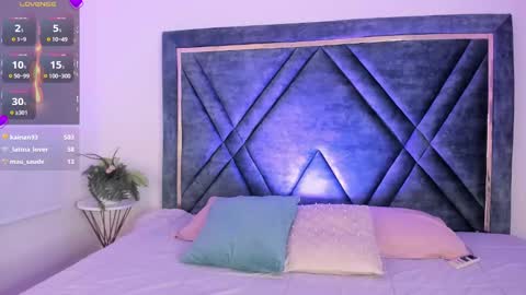 Daphne online show from 4, 2, 2025