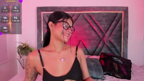 Daphne online show from 5, 2, 2025