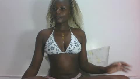 ESTHER online show from 6, 7, 2026