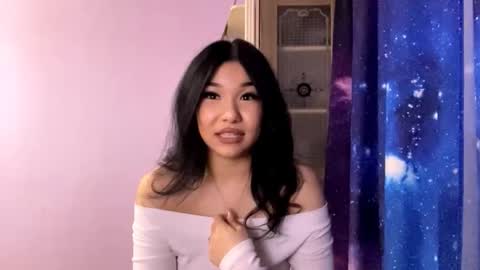 Lina online show from 9, 3, 2026