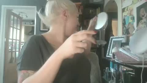 Darcy online show from 30, 1, 2025