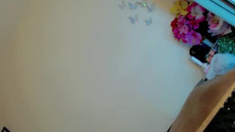 Snapshot of daretolovemexx chatting on 3, 2, 2025 Angel Condensada online show from 3, 2, 2025