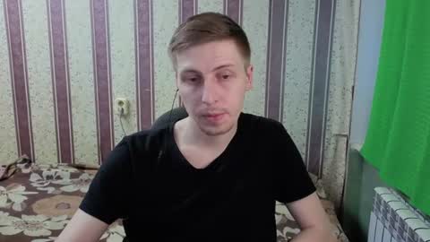 Snapshot of darienlarge chatting on 9, 6, 2026 darienlarge online show from 9, 6, 2026