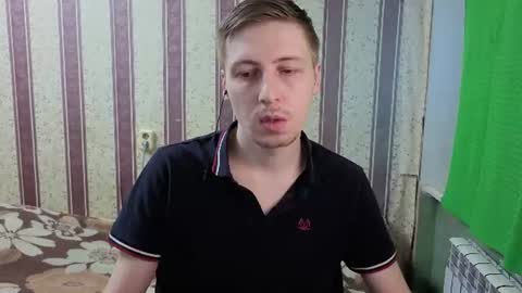 Snapshot of darienlarge chatting on 19, 6, 2026 darienlarge online show from 19, 6, 2026