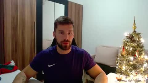 darius_94 online show from 4, 12, 2025