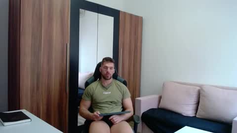 darius_94 online show from 23, 4, 2026