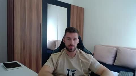 darius_94 online show from 26, 4, 2026