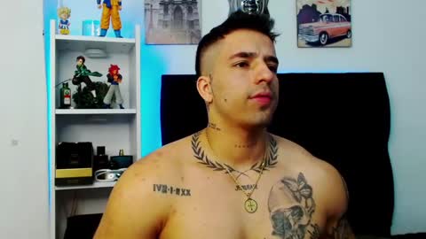 Darius Phoenix  online show from 2, 12, 2024