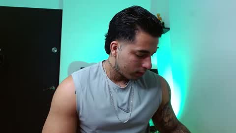 Darius Phoenix  online show from 2, 12, 2025