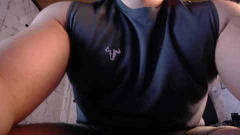 Snapshot of darius_wolfe chatting on 9, 5, 2026 Darius online show from 9, 5, 2026