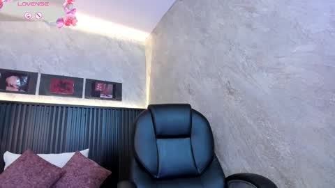 Snapshot of dark__nymph chatting on 12, 9, 2025 Dark online show from 12, 9, 2025