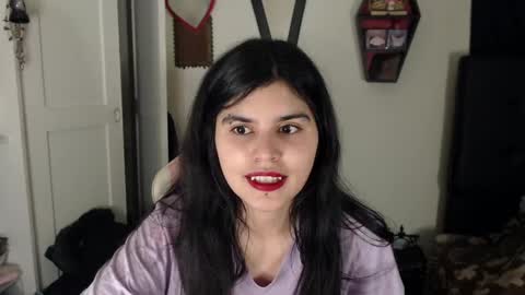 Moony online show from 6, 1, 2025