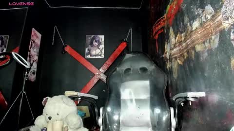 dark_doll5 online show from 4, 12, 2025