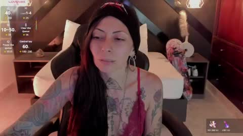 M I K A E L A online show from 21, 4, 2026