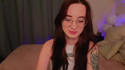 Lola online show from 21, 2, 2025