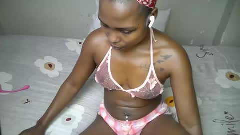 dark_lovly online show from 17, 11, 2025