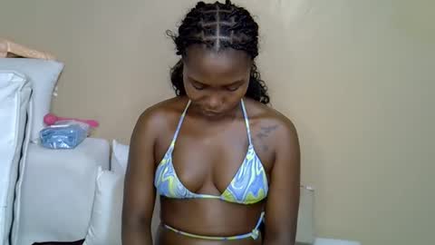 dark_lovly online show from 13, 3, 2026