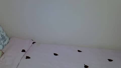 dark_petite_ online show from 5, 5, 2026