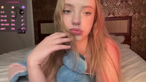 Snapshot of dark_side1213 chatting on 14, 1, 2025 Darkside online show from 14, 1, 2025