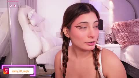 Angel Darcy  online show from 5, 5, 2026