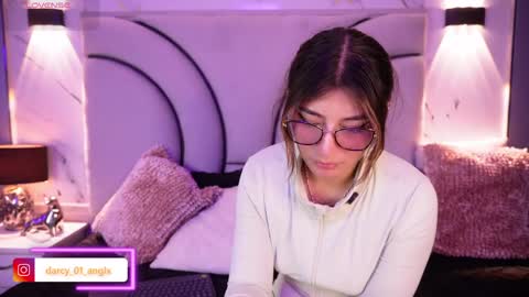 Angel Darcy  online show from 8, 6, 2026