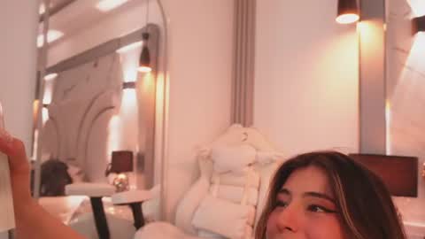Angel Darcy  online show from 24, 7, 2026