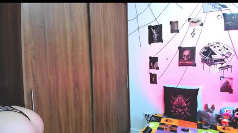 Snapshot of darkkittenuwu chatting on 25, 9, 2025 Hi Im Yuri independent modelhelp me get my 111 hands upuwu online show from 25, 9, 2025