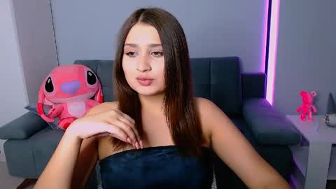 Snapshot of darksidelove_ chatting on 8, 6, 2026 Amelie online show from 8, 6, 2026