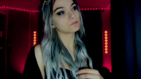Snapshot of darkskullmistress chatting on 25, 4, 2026 roseredgoddess online show from 25, 4, 2026
